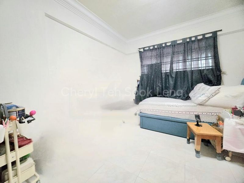4 Room (4NG) HDB for Sale in  622 Ang Mo Kio Avenue 9 - Image 9